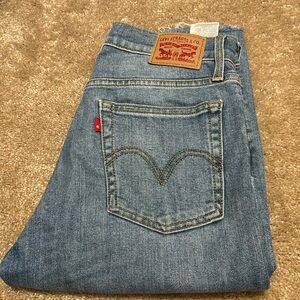 Levi’s Wedgie Skinny Size 27 Jeans